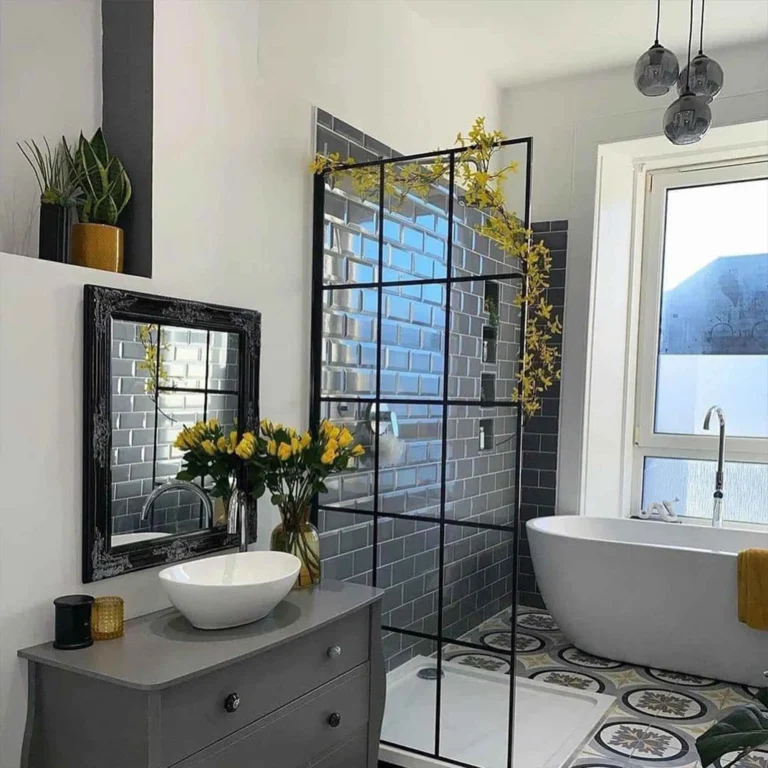 Modern bathroom renovation in Etobicoke